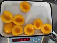 Süße Konserven gelbe Pfirsiche Konserven Obst mit natürlichen Pfirsichzutaten