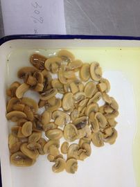 In Büchsen konservierte Pilze in Scheiben machten Pilz-Stücke ein und halten 2840g auf