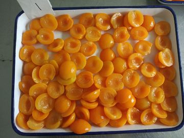 Nahrungsmittelgrad machte Aprikosen-Hälften im natürlichen Saft 2650ml mit 10-12% Brix ein