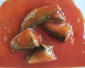 155g eingemachte Sardinen-Fische in der Tomatensauce mit Pfeffer des scharfen Paprikas