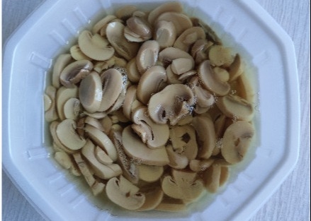 Essfertige in Büchsen konservierte Pilze in Scheiben Soems des Champignons