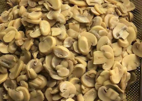 Eingemachte Champignon-Pilz-Scheiben