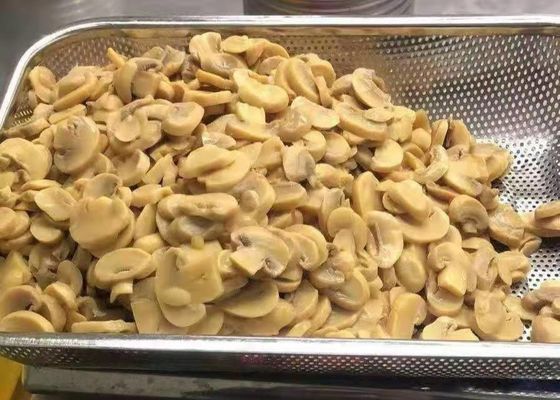 Eingemachte Champignon-Pilz-Scheiben