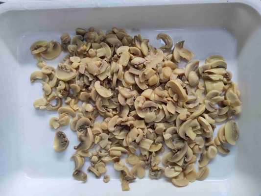 Gedämpfte Champignon-Champignons aus der Dose - Vielseitige Zutat für jedes Gericht