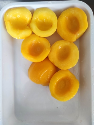 Bereit zum Essen Gelbe Pfirsiche in Dosen Privatetikett keine künstlichen Aromen akzeptiert